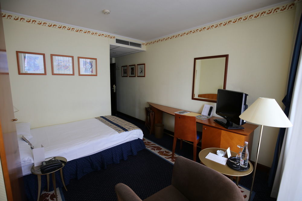 Hotel Savigny Frankfurt City Frankfurt am Main Bagian luar foto